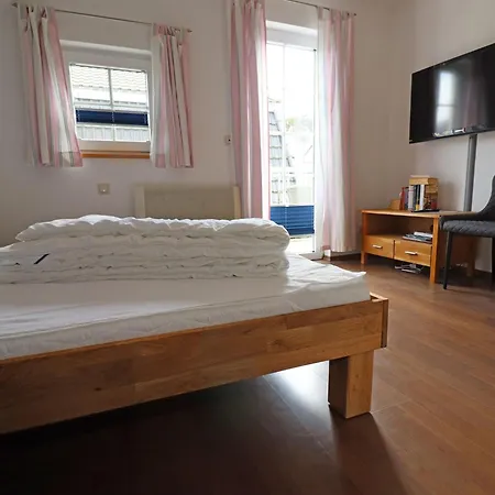 Semi-detached House Bernsteinhaus Ii, Holiday home Trassenheide